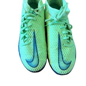 Nike Phantom Lime Green Soccer Cleats